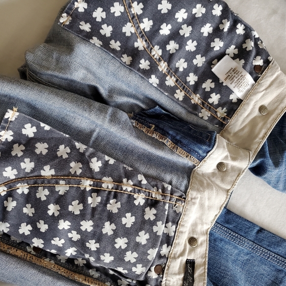 CLEARANCE-now or never! - Picture 4 of 10